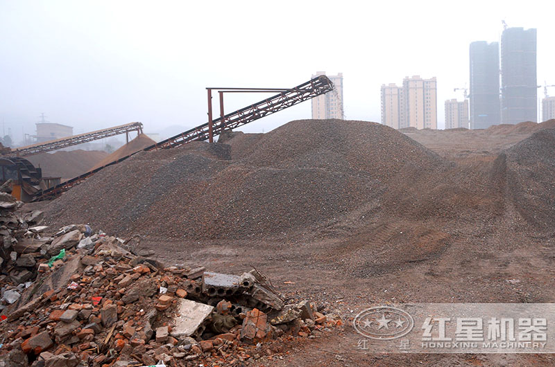 建筑垃圾變廢為磚設(shè)備多少錢，建筑垃圾做的磚多少錢一塊？